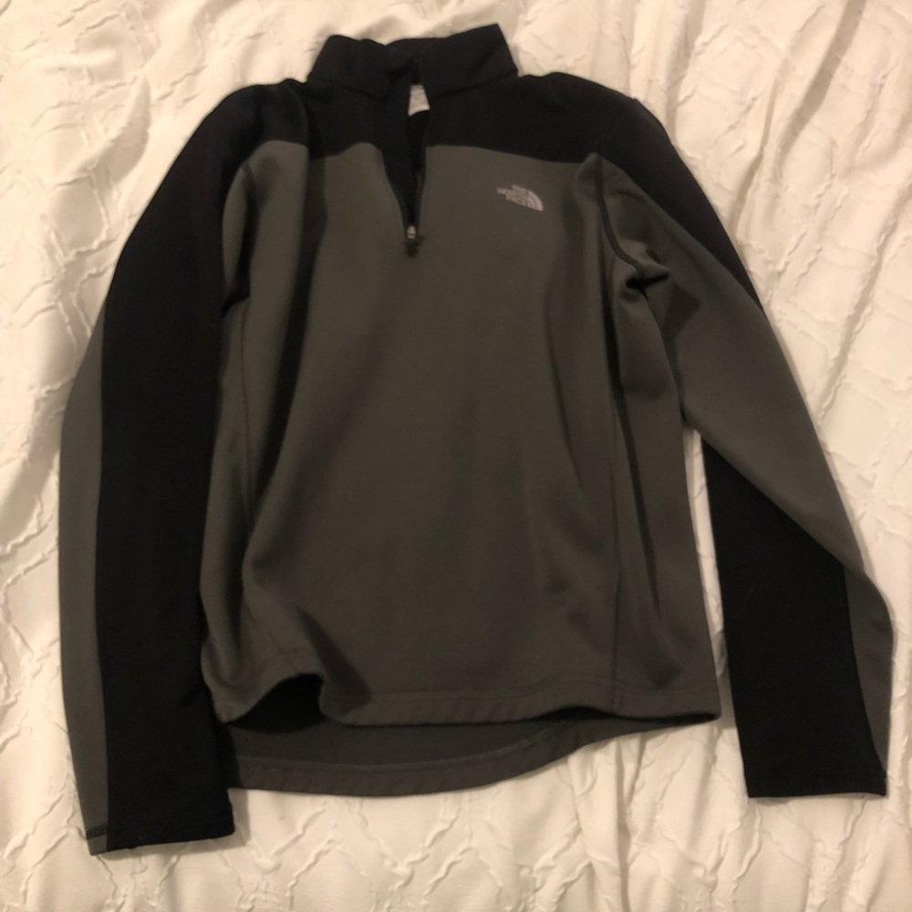 North face pull over